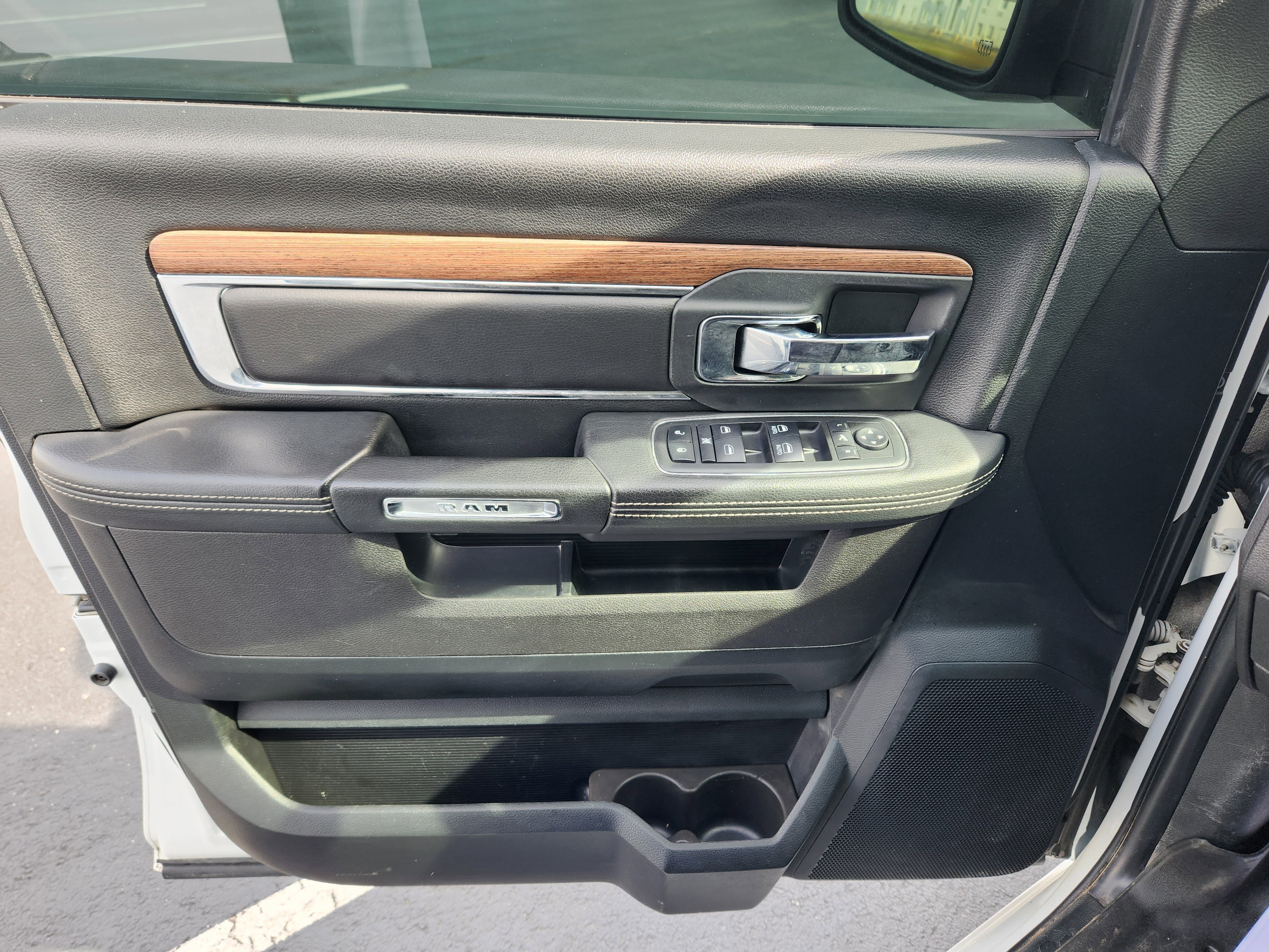 Used 2017 RAM 1500 Laramie w/ Convenience Group image 23