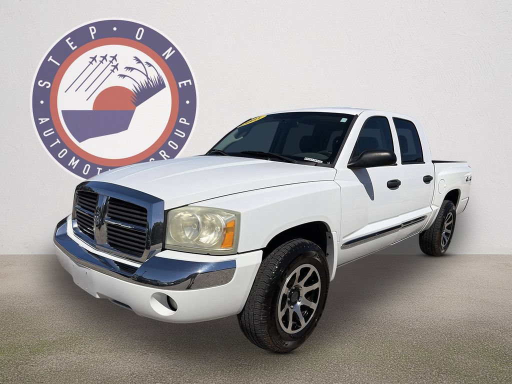 Used 2005 Dodge Dakota Laramie AWD/4WD image 2