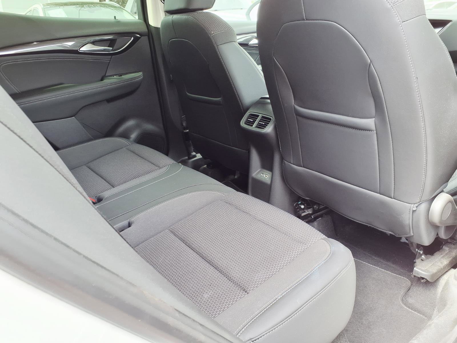 Used 2023 Buick Envision Preferred image 13