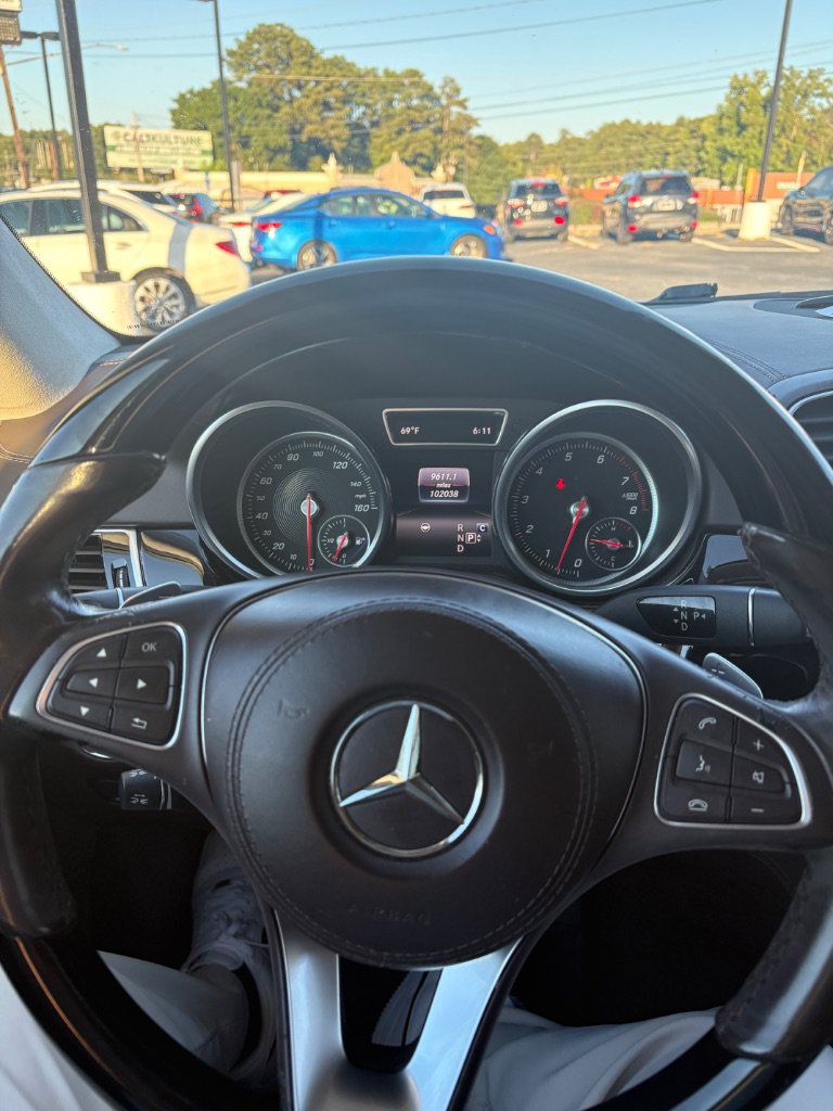 Used 2017 Mercedes-Benz GLS 550 4MATIC image 10