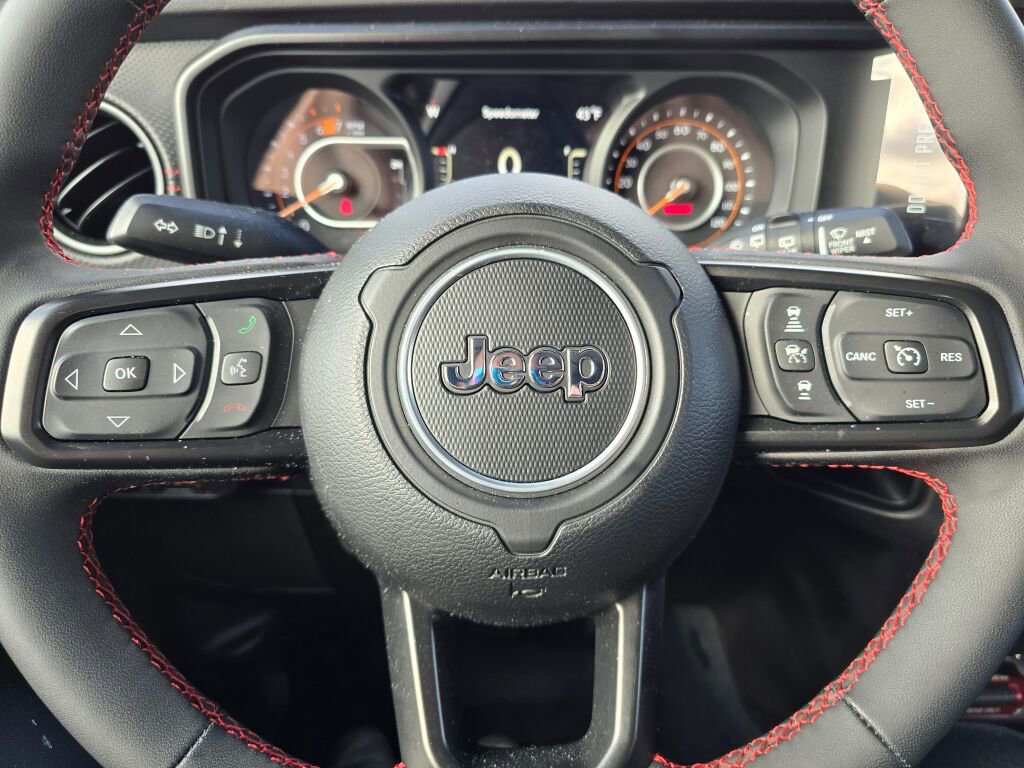 Used 2024 Jeep Wrangler Unlimited Rubicon w/ Convenience Group image 26