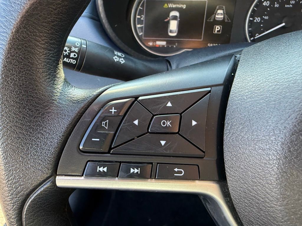 Used 2023 Nissan Versa SV image 22
