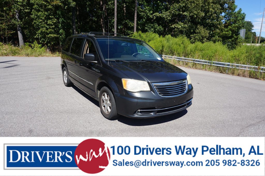 Used 2012 Chrysler Town & Country Touring w/ Entertainment Group #1 FWD image 1