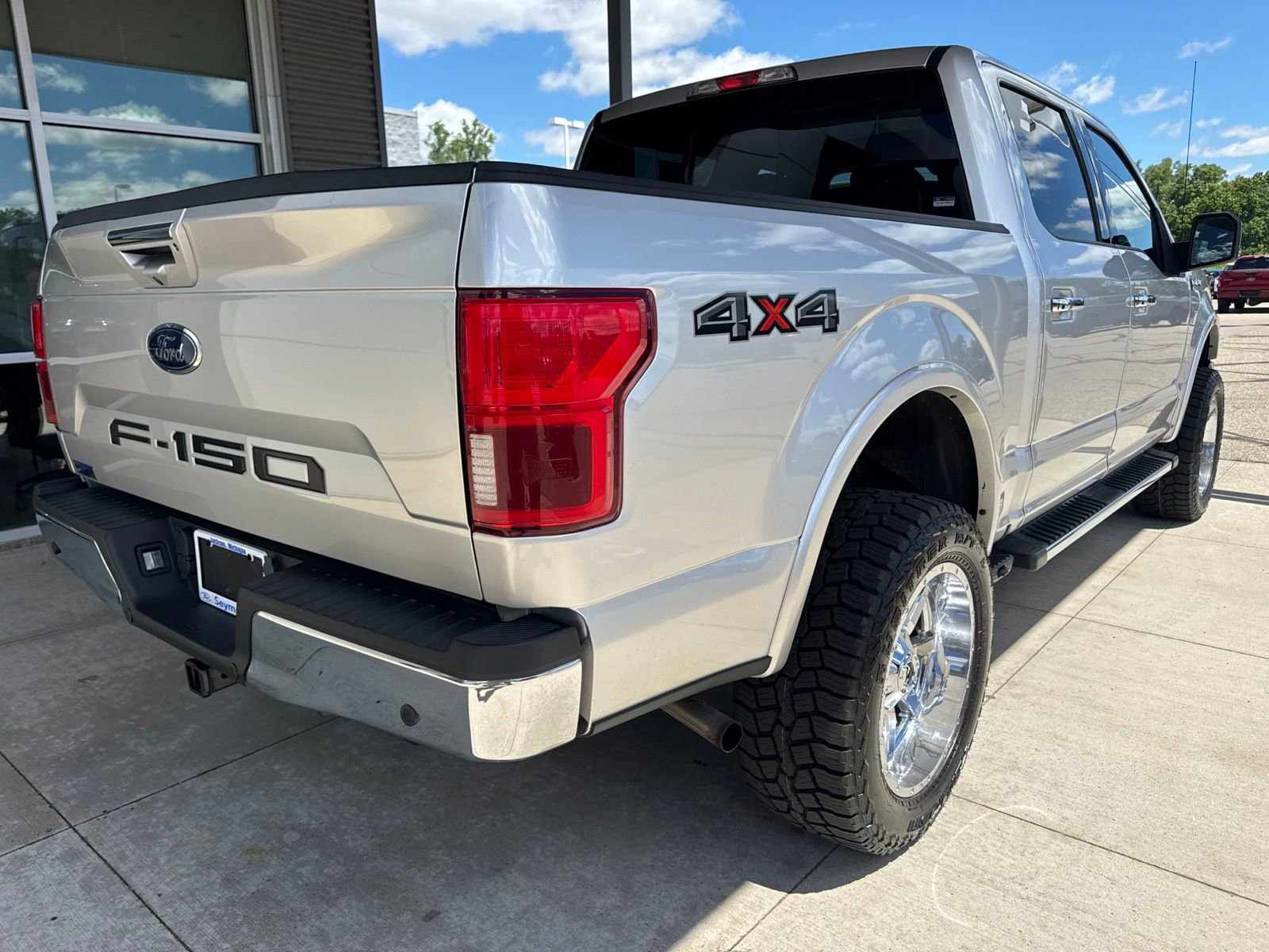Used 2019 Ford F150 Lariat AWD/4WD image 7
