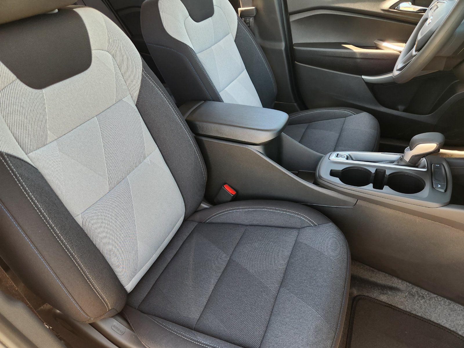 New 2026 Chevrolet Trax LS w/ LS Convenience Package FWD image 14