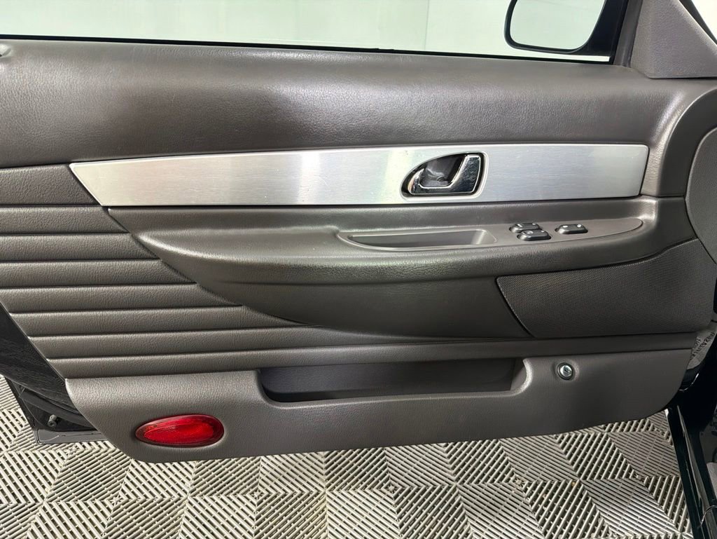 Used 2002 Ford Thunderbird RWD image 18