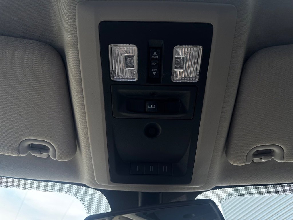 Used 2017 RAM 3500 Laramie Longhorn image 14