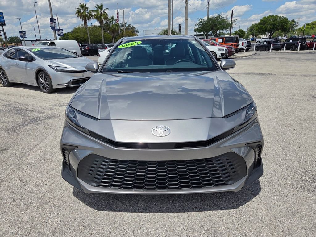Used 2025 Toyota Camry SE FWD image 20