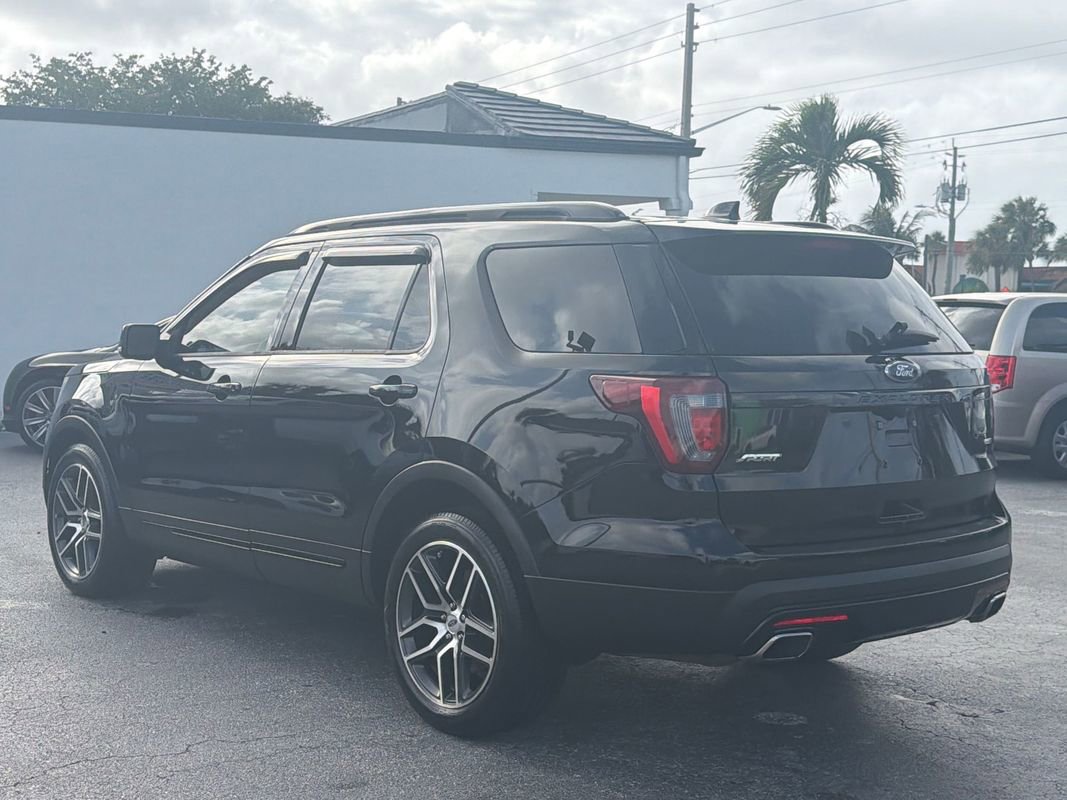 Used 2016 Ford Explorer Sport w/ Equipment Group 401A image 3