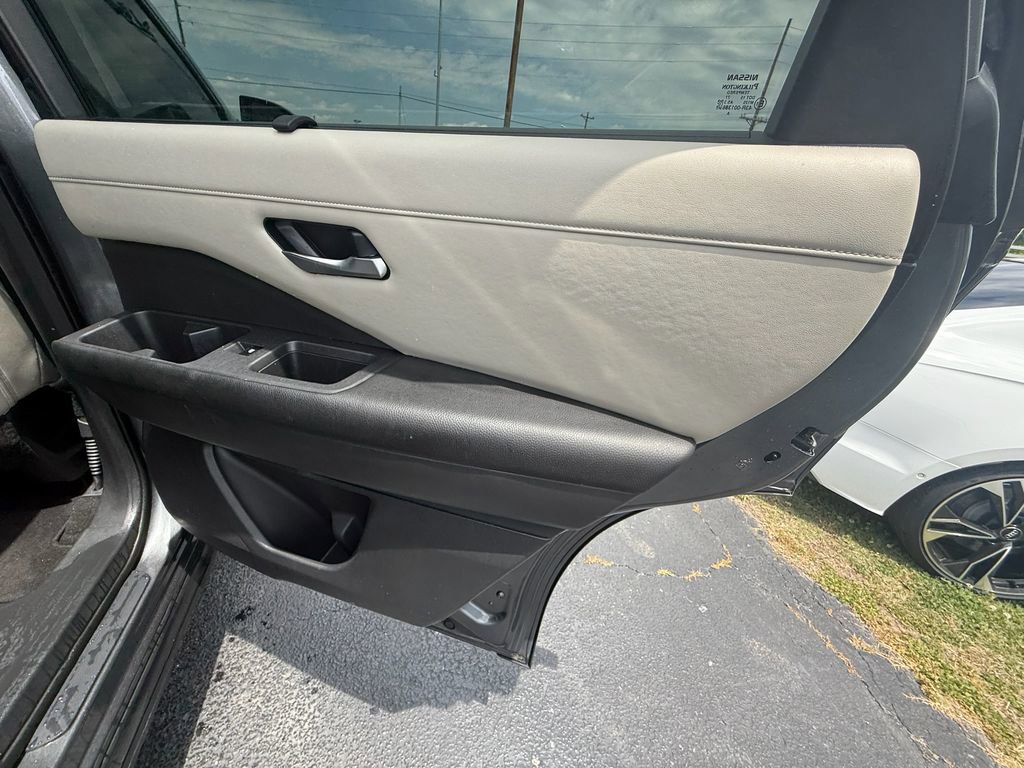 Used 2023 Nissan Pathfinder SL FWD image 20