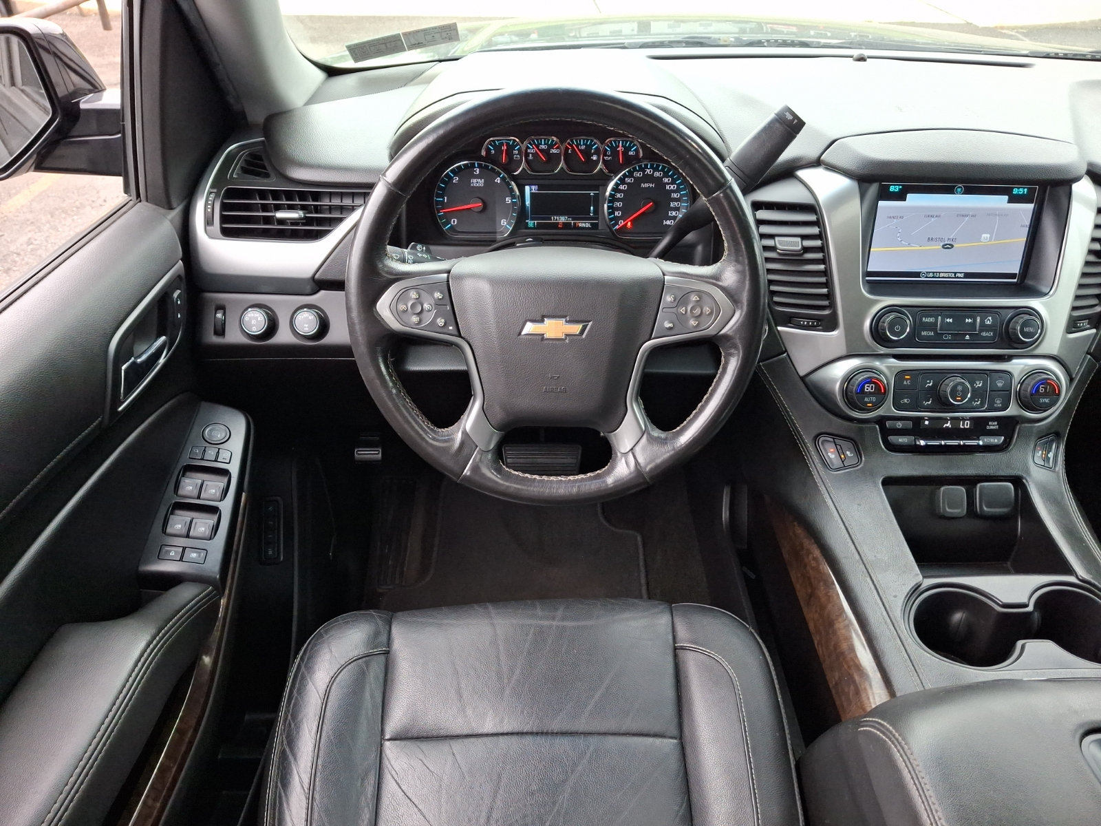 Used 2018 Chevrolet Suburban LT AWD/4WD image 12