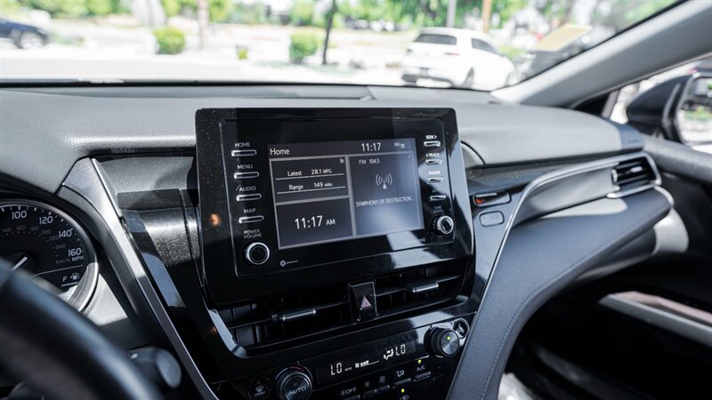 Used 2022 Toyota Camry SE w/ Convenience Package FWD image 28