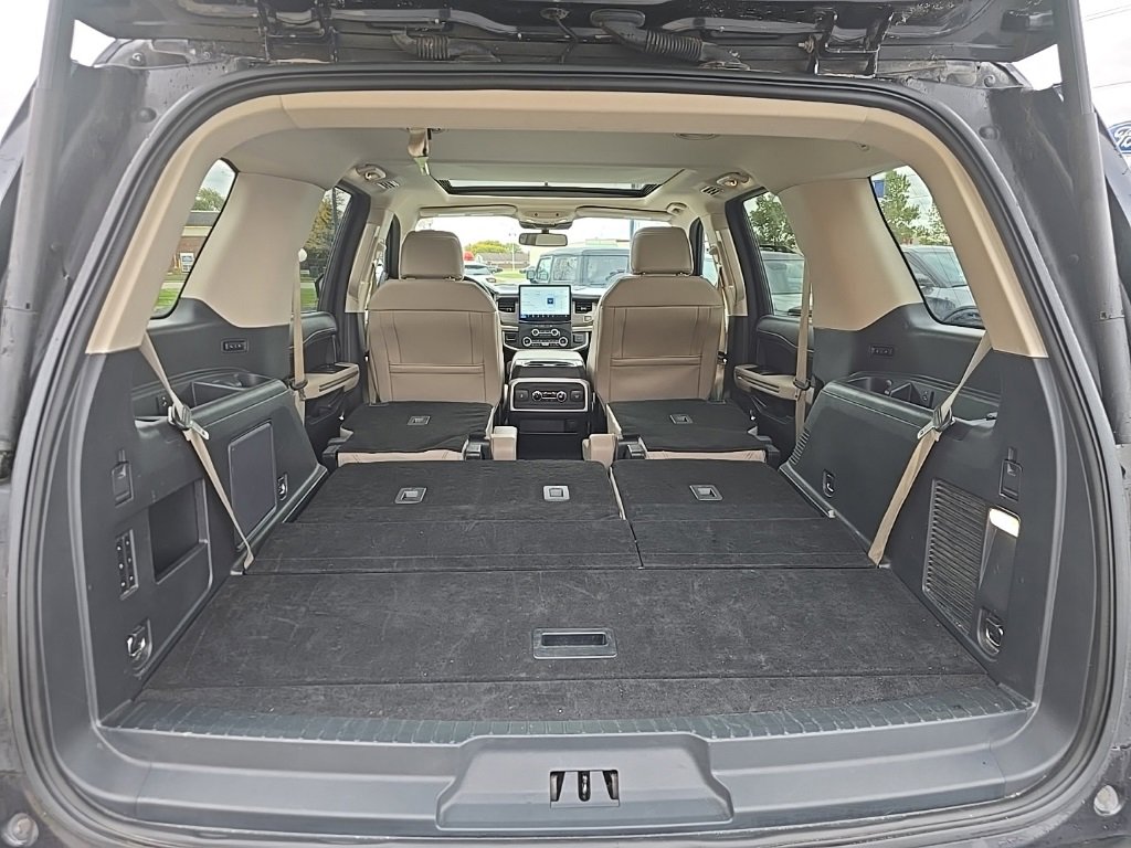 Used 2023 Ford Expedition Limited image 22