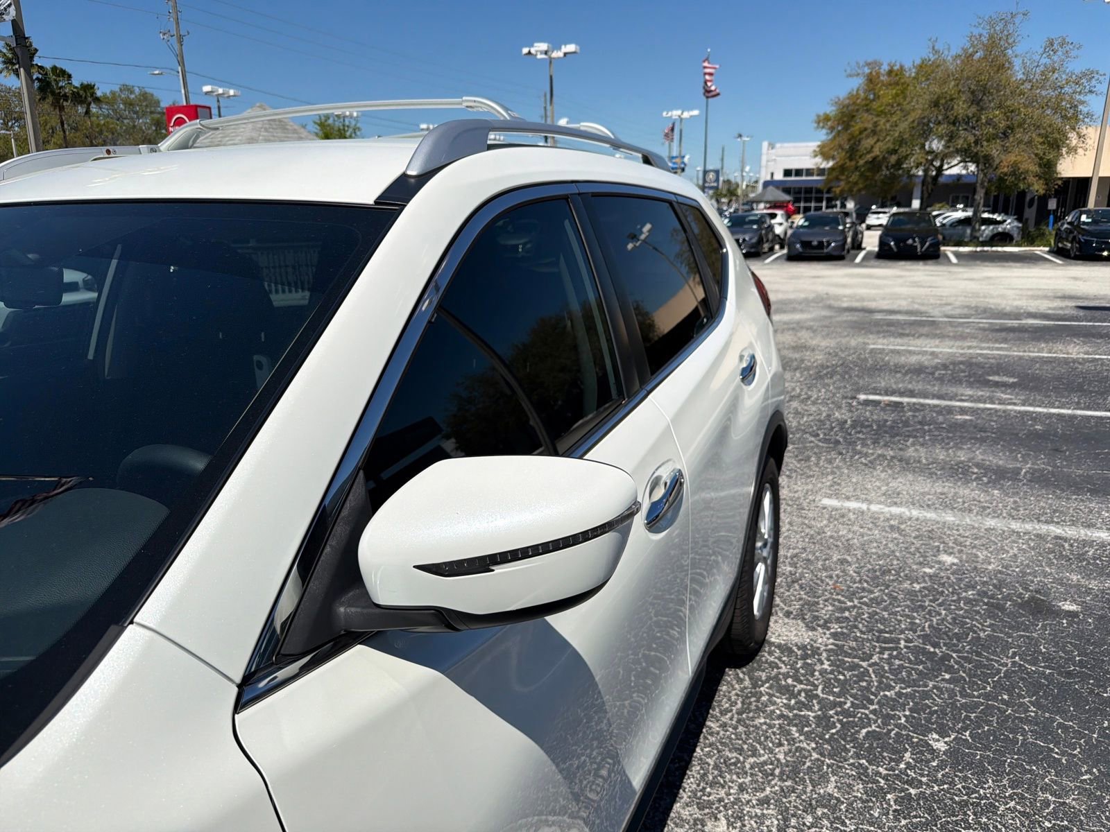 Used 2019 Nissan Rogue SV image 12