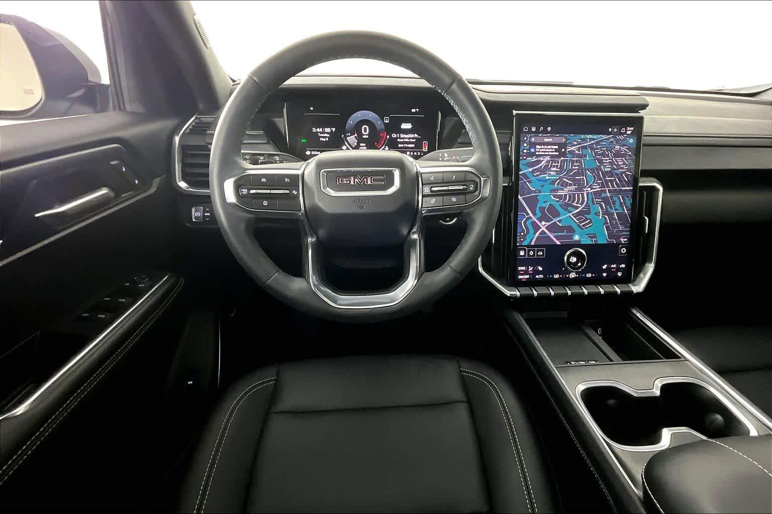 Used 2025 GMC Acadia Elevation w/ Elevation Premium Package FWD image 6