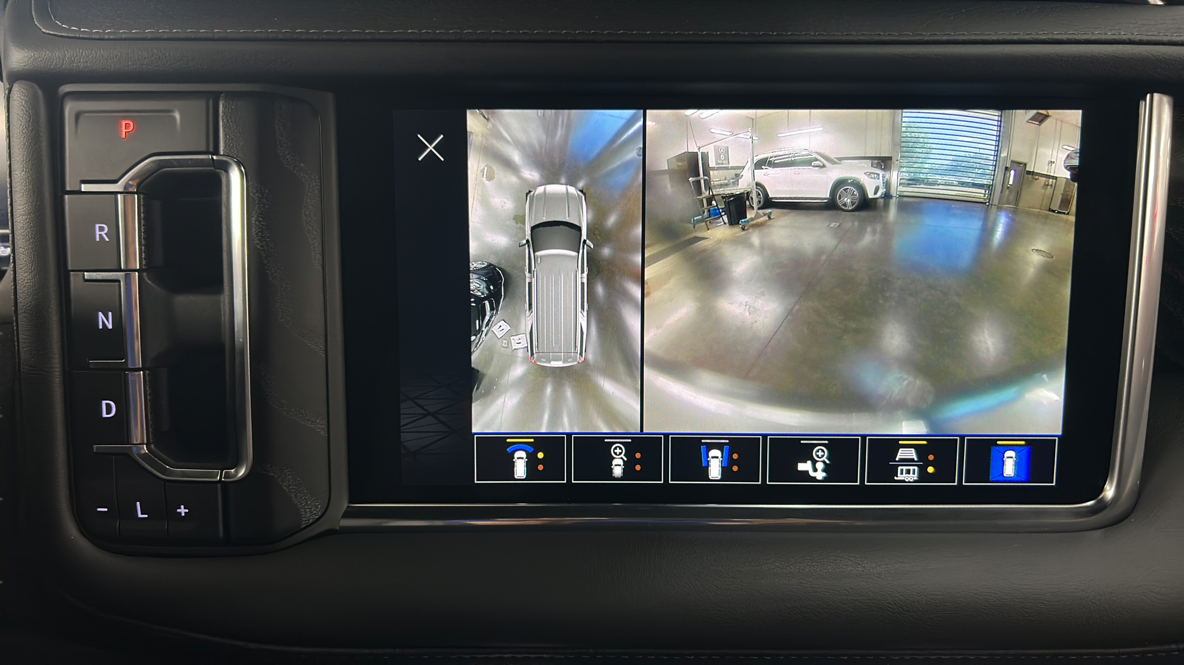 Used 2024 GMC Yukon Denali w/ Max Trailering Package RWD image 27