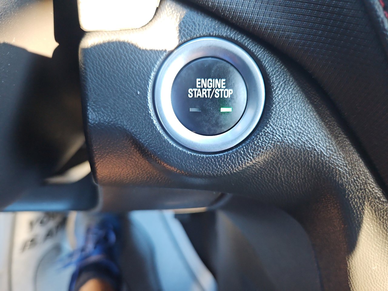 Used 2023 Chevrolet Equinox RS image 29