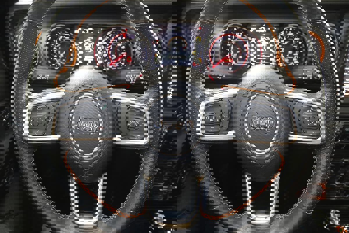 Used 2022 Jeep Gladiator Mojave w/ Trailer Tow Package image 36