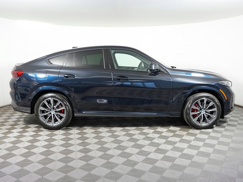 Used 2025 BMW X6 xDrive40i w/ Premium Package image 8