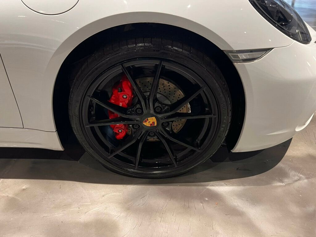 Used 2019 Porsche 718 Boxster RWD image 17