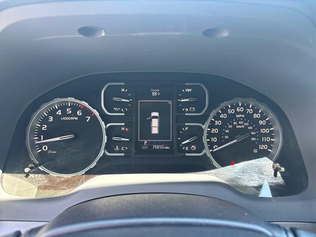 Used 2019 Toyota Tundra SR5 w/ SR5 Upgrade Package AWD/4WD image 14