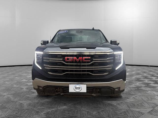 Used 2025 GMC Sierra 1500 SLT RWD image 8