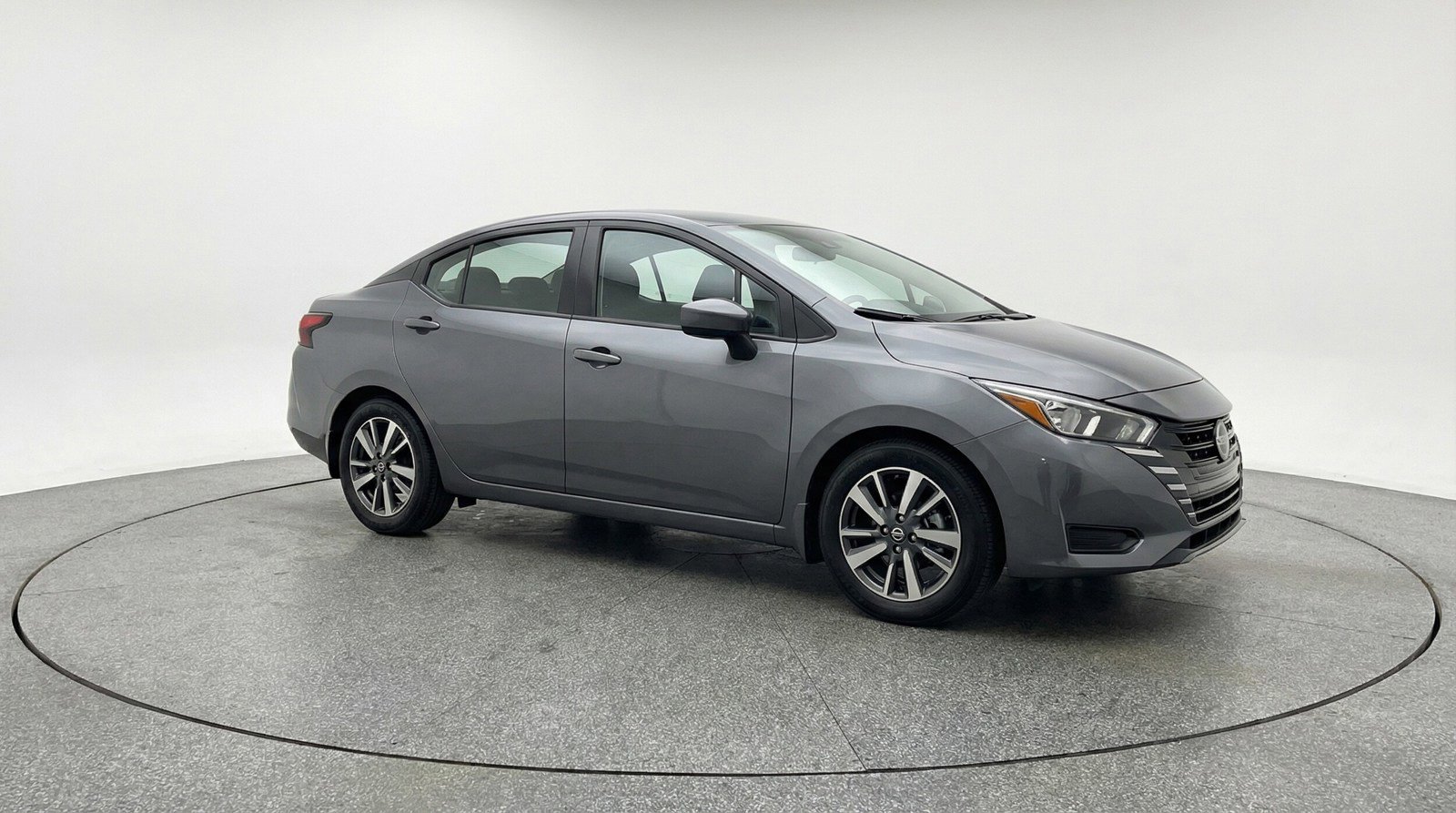 Used 2025 Nissan Versa SV FWD image 1