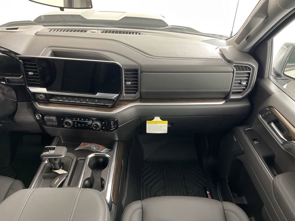 New 2026 Chevrolet Silverado 1500 LT Trail Boss AWD/4WD image 17