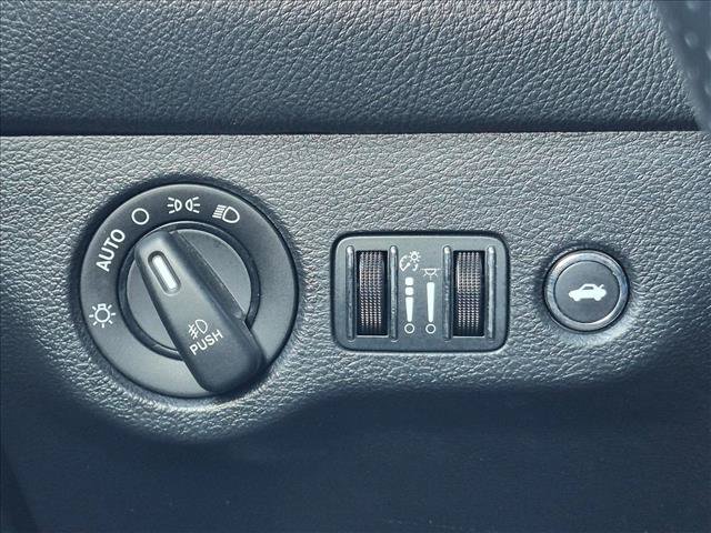 Used 2015 Dodge Challenger R/T Plus RWD image 17