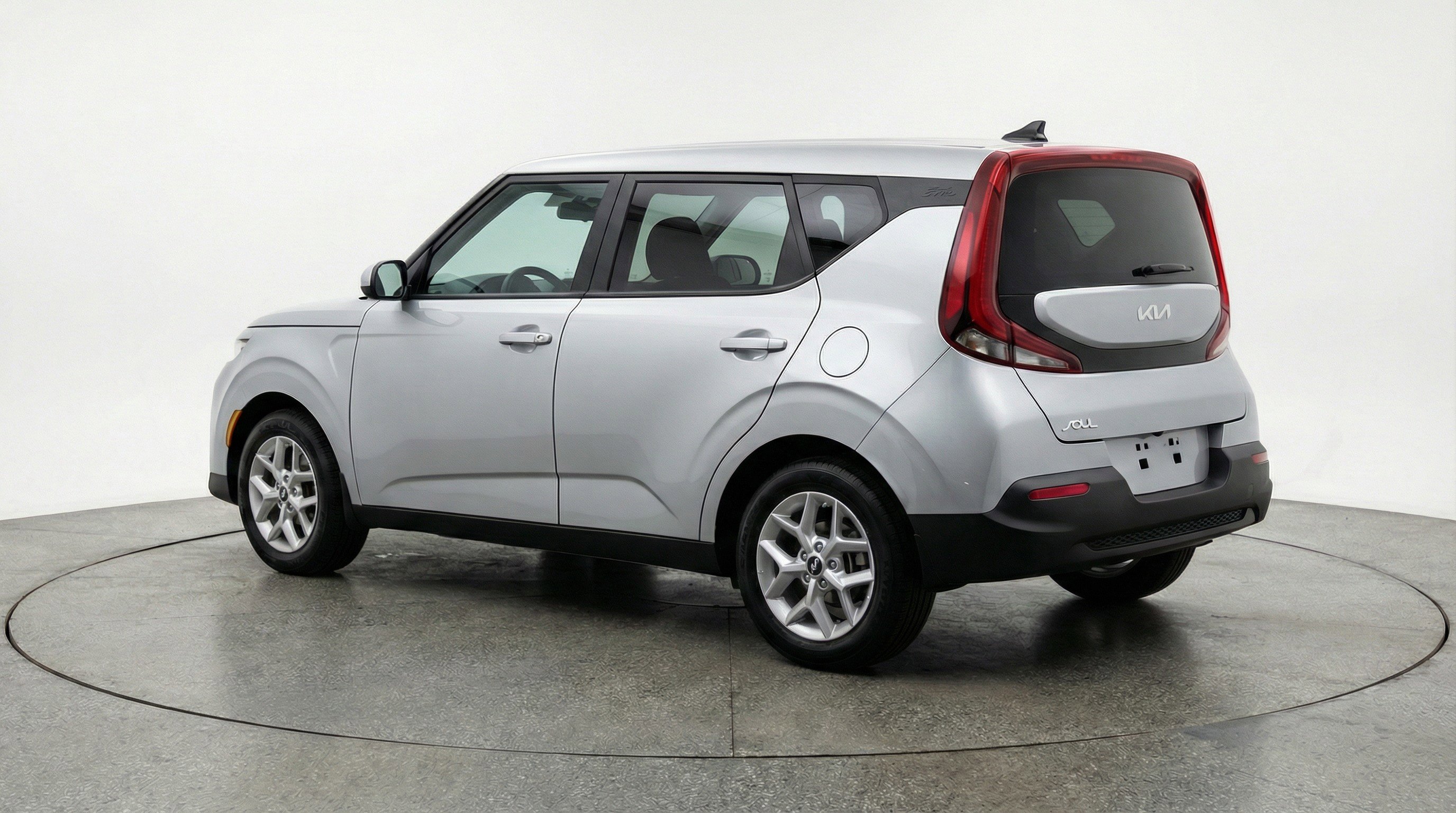Used 2025 Kia Soul LX w/ LX Technology Package image 6