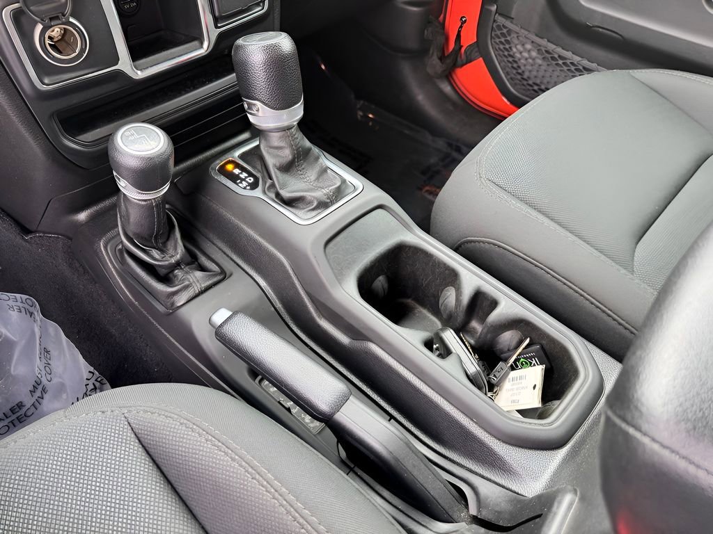 Used 2019 Jeep Wrangler Sport image 19