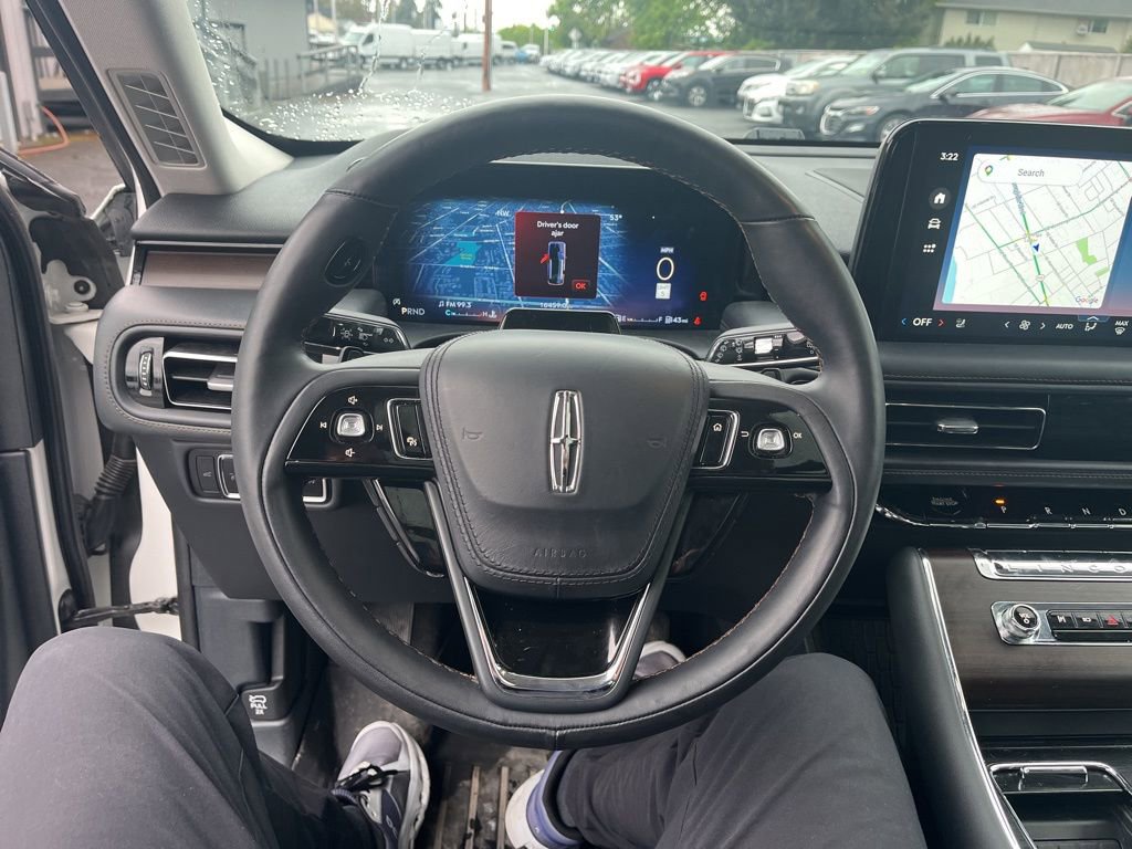 Used 2025 Lincoln Aviator Reserve w/ Luxury Package AWD/4WD image 16