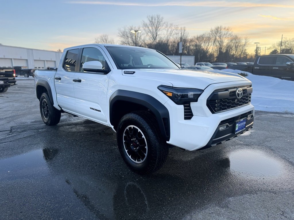 Used 2024 Toyota Tacoma TRD Off-Road image 8