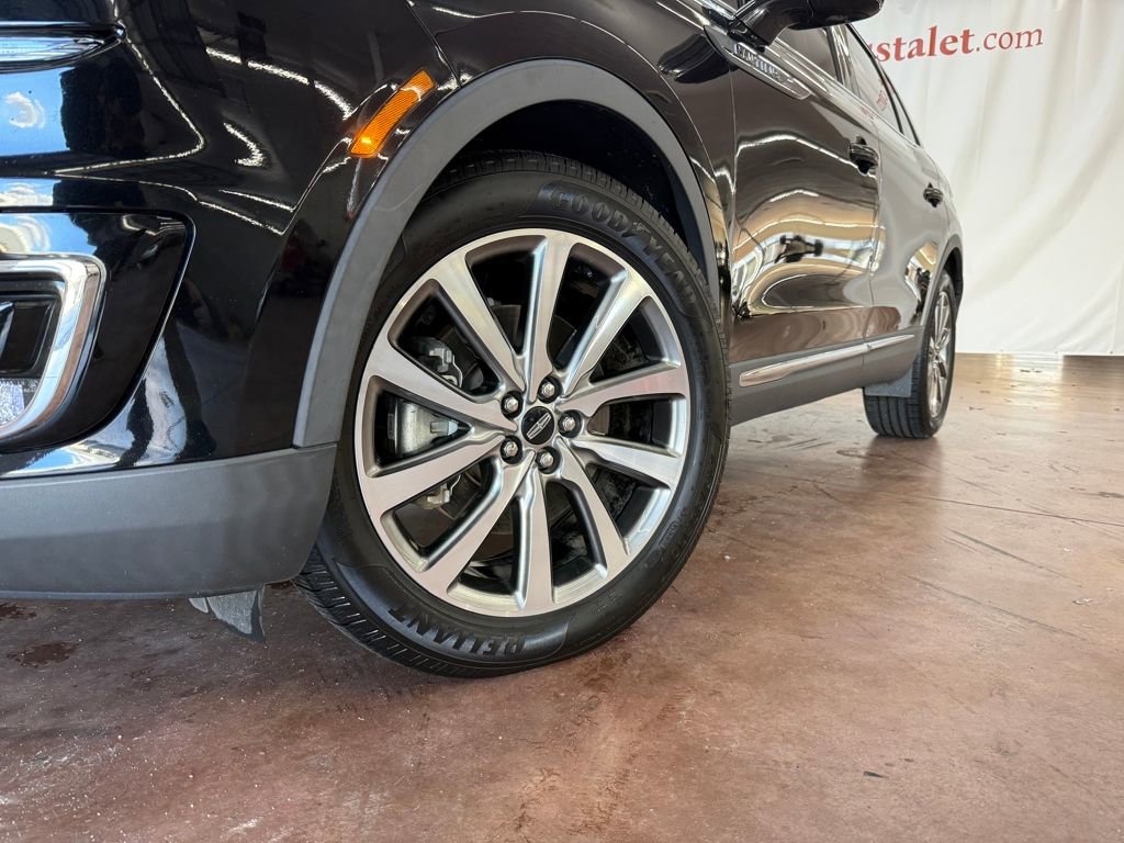 Used 2019 Lincoln Nautilus Select image 17