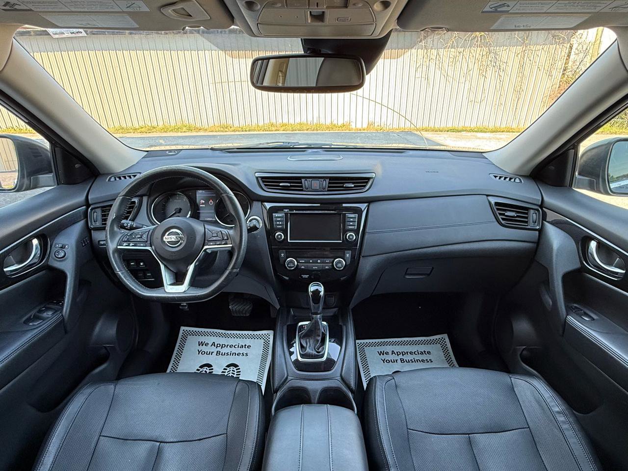 Used 2018 Nissan Rogue SL w/ Premium Package AWD/4WD image 10