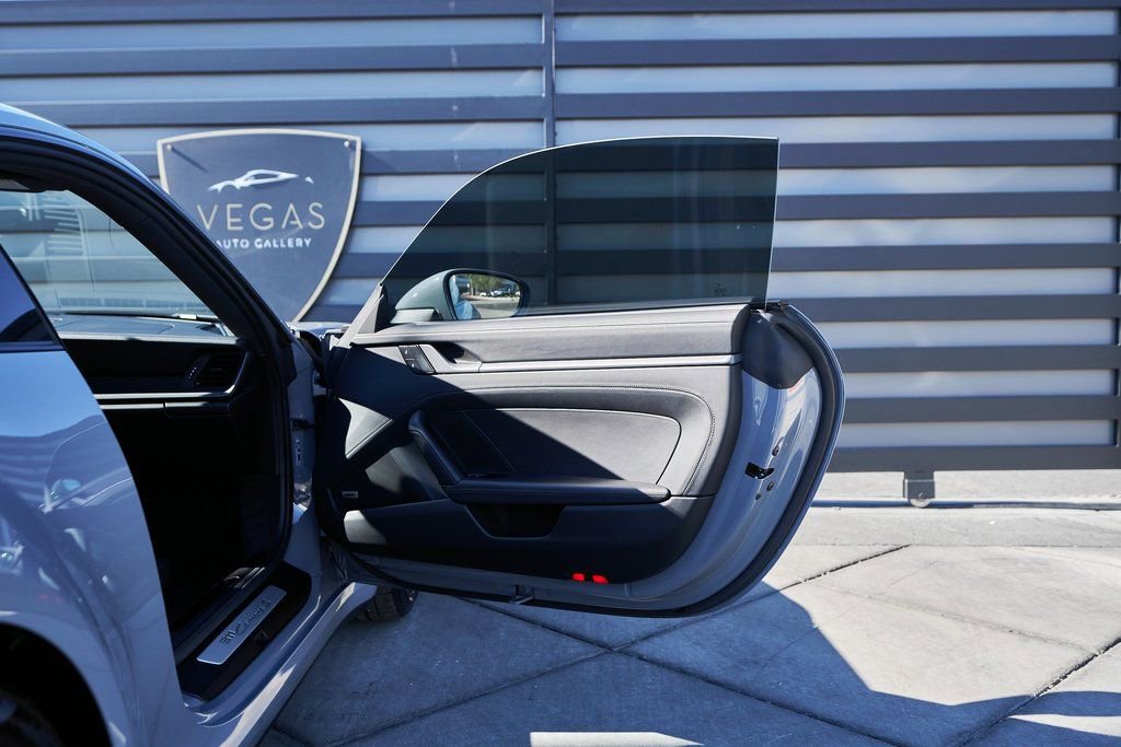 Used 2024 Porsche 911 Carrera S w/ Sport Package image 18