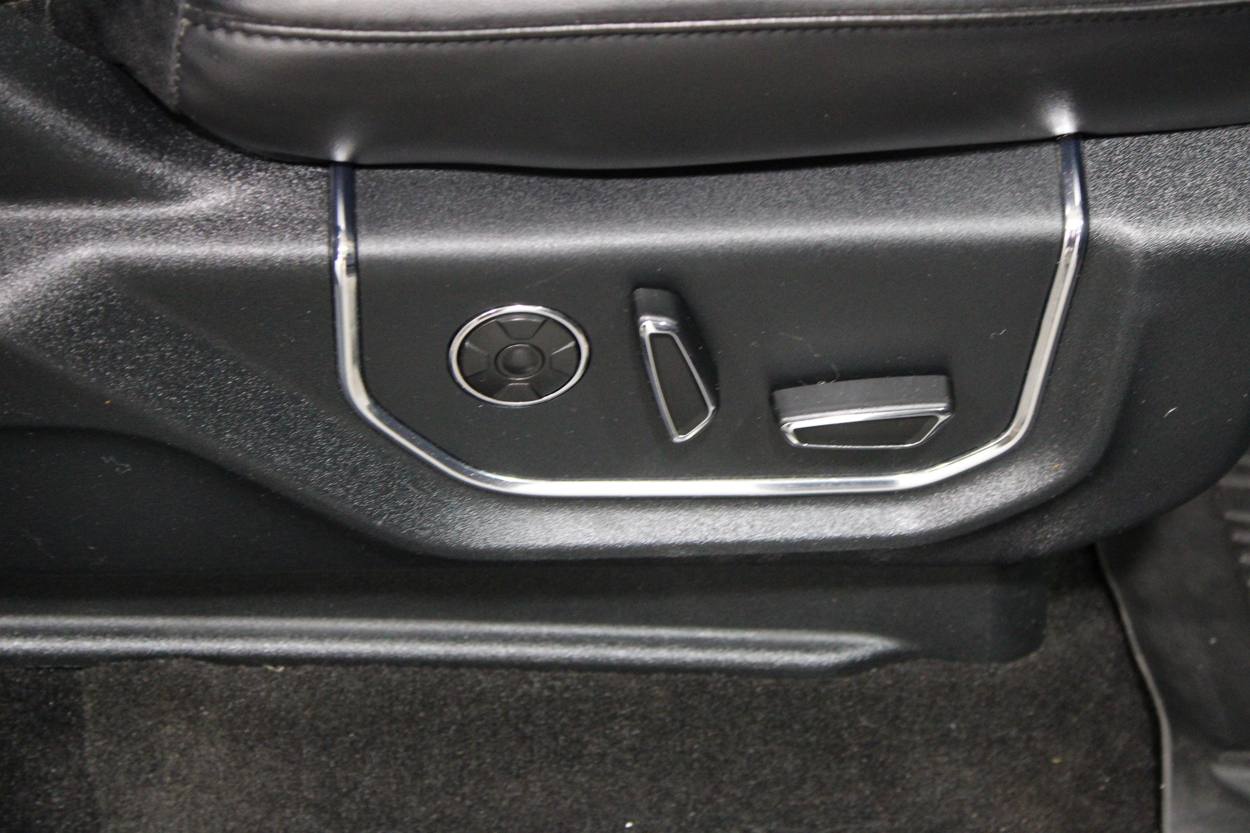 Used 2020 Ford Expedition Platinum AWD/4WD image 33