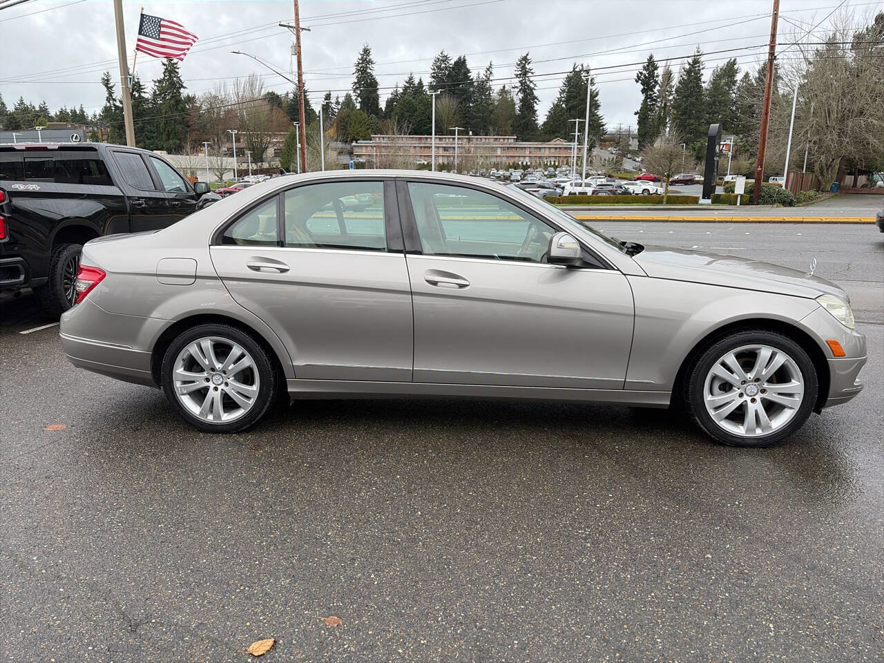 Used 2008 Mercedes-Benz C 300 Sedan image 11