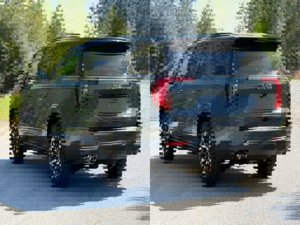 New 2026 GMC Yukon AT4 image 12