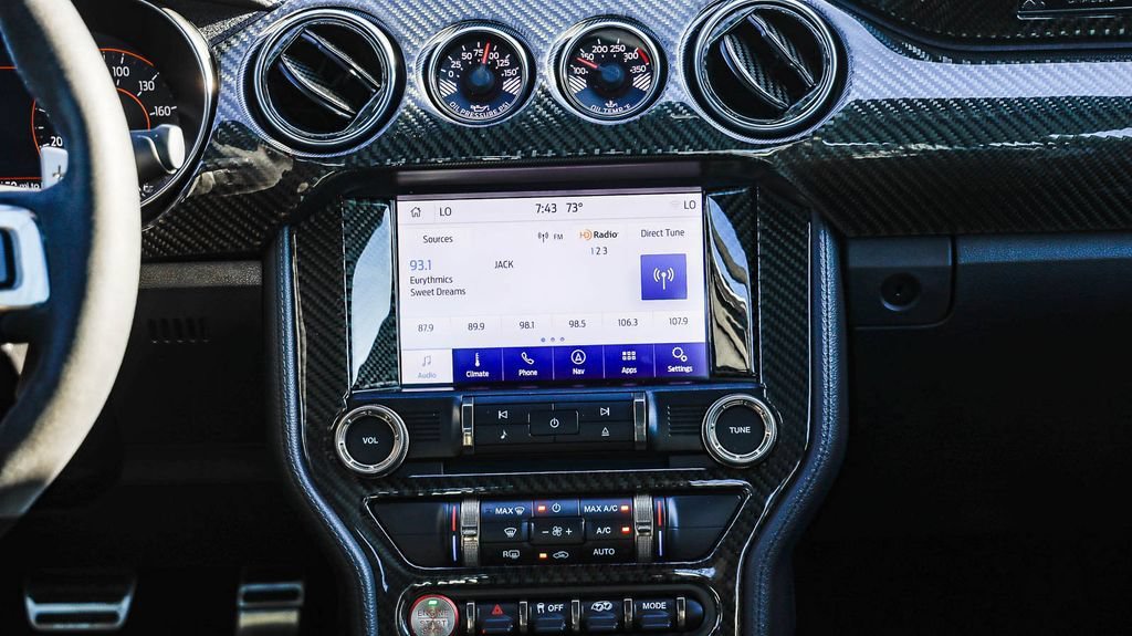 Used 2021 Ford Mustang Shelby GT500 w/ Technology Package RWD image 17