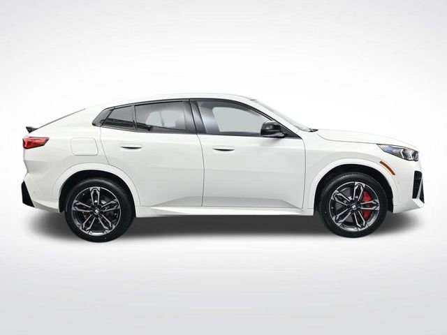 New 2026 BMW X2 xDrive28i w/ Technology Package image 3