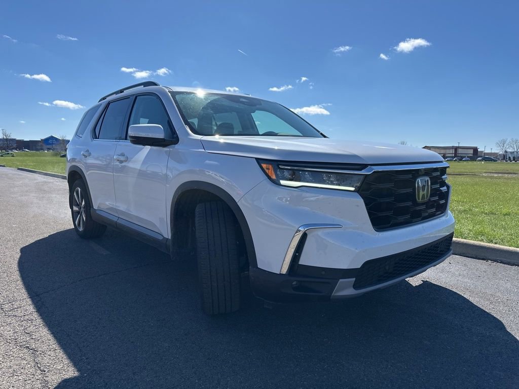 Used 2023 Honda Pilot Elite image 13
