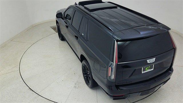 Used 2023 Cadillac Escalade ESV Sport Platinum w/ LPO, ONYX Package image 90
