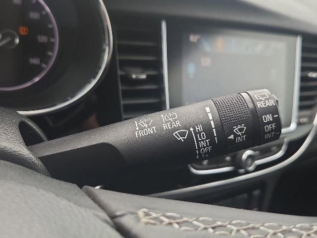 Used 2018 Buick Encore Preferred FWD image 39
