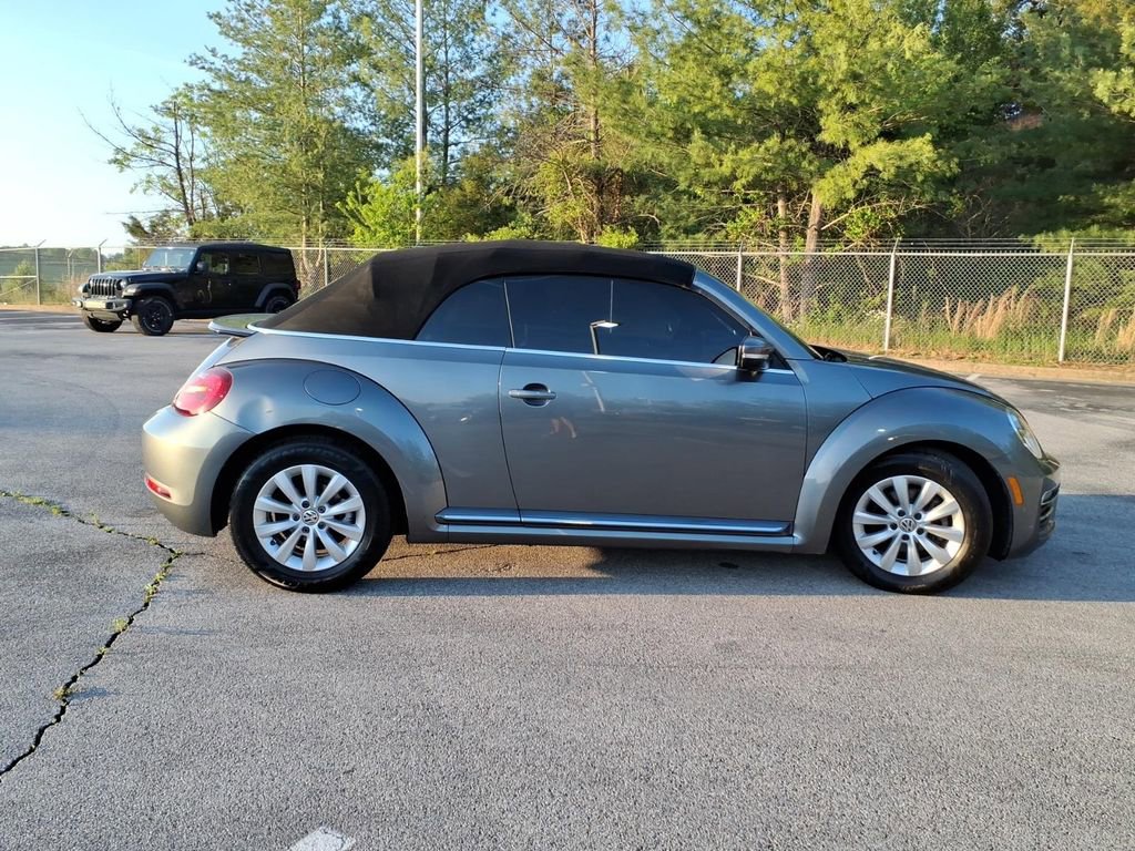 Used 2017 Volkswagen Beetle 1.8T S FWD image 5