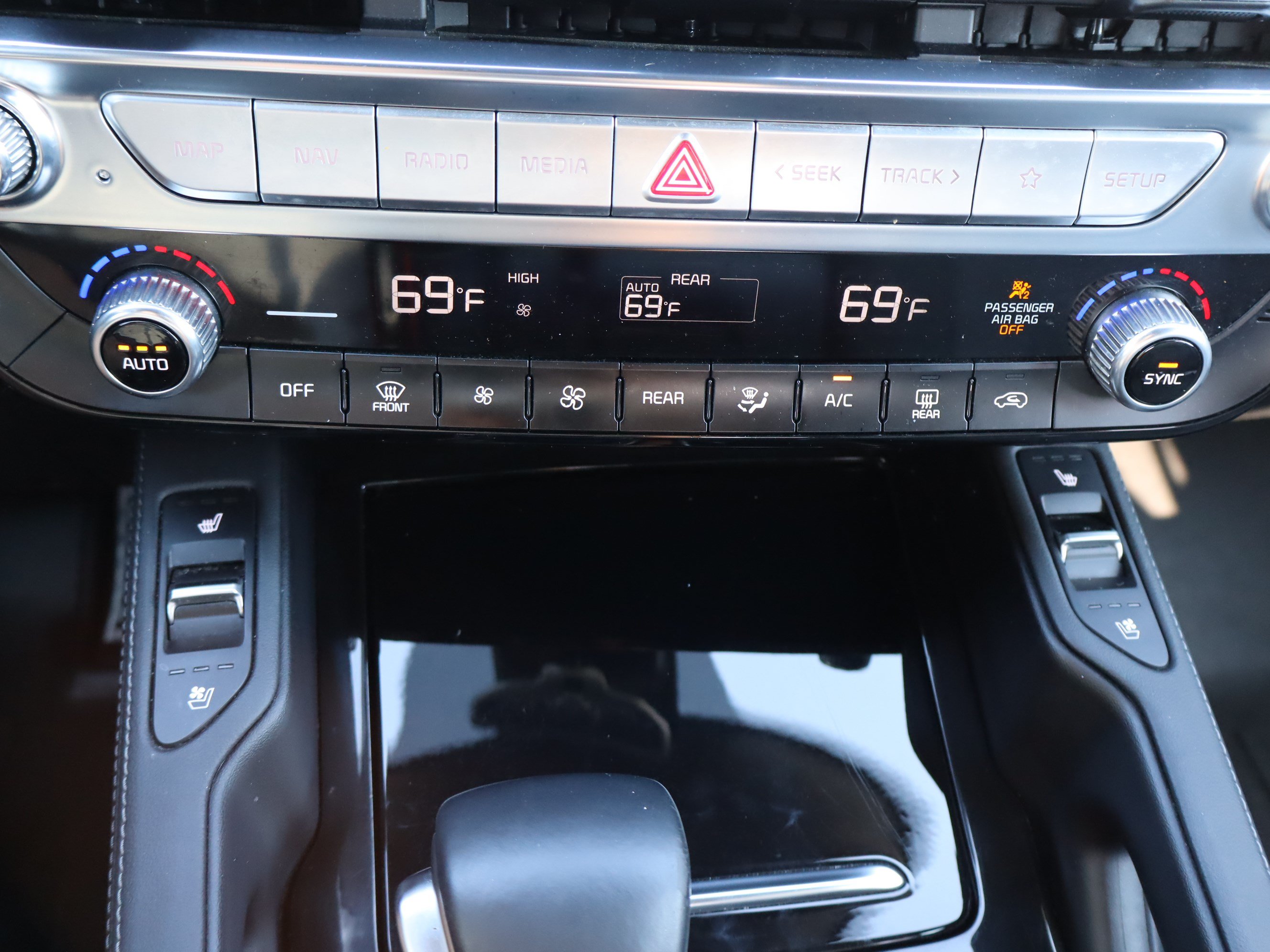 Used 2024 Kia Telluride SX Prestige X-Pro AWD/4WD image 28