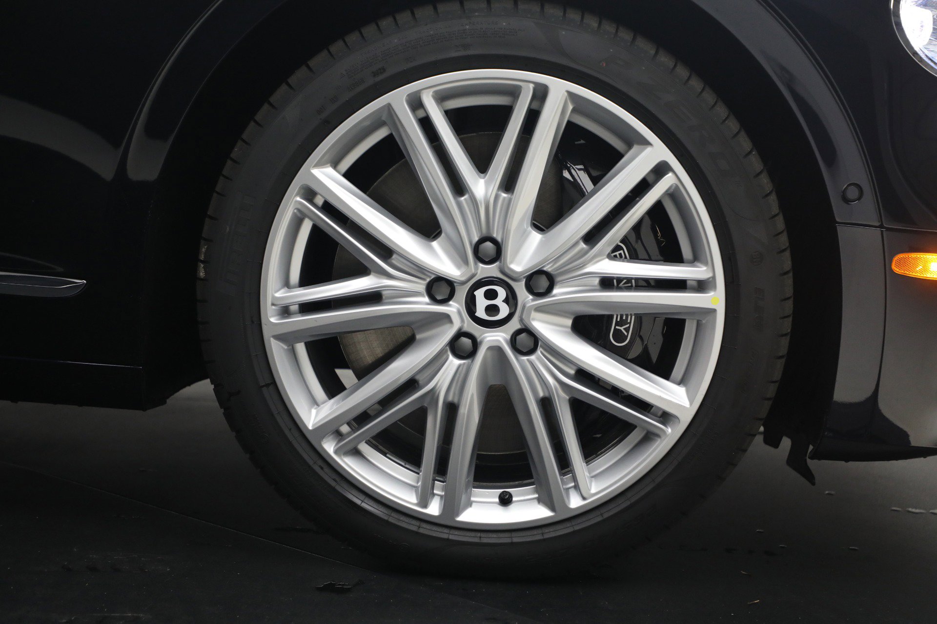 New 2026 Bentley Flying Spur Plug-In Hybrid AWD/4WD image 11