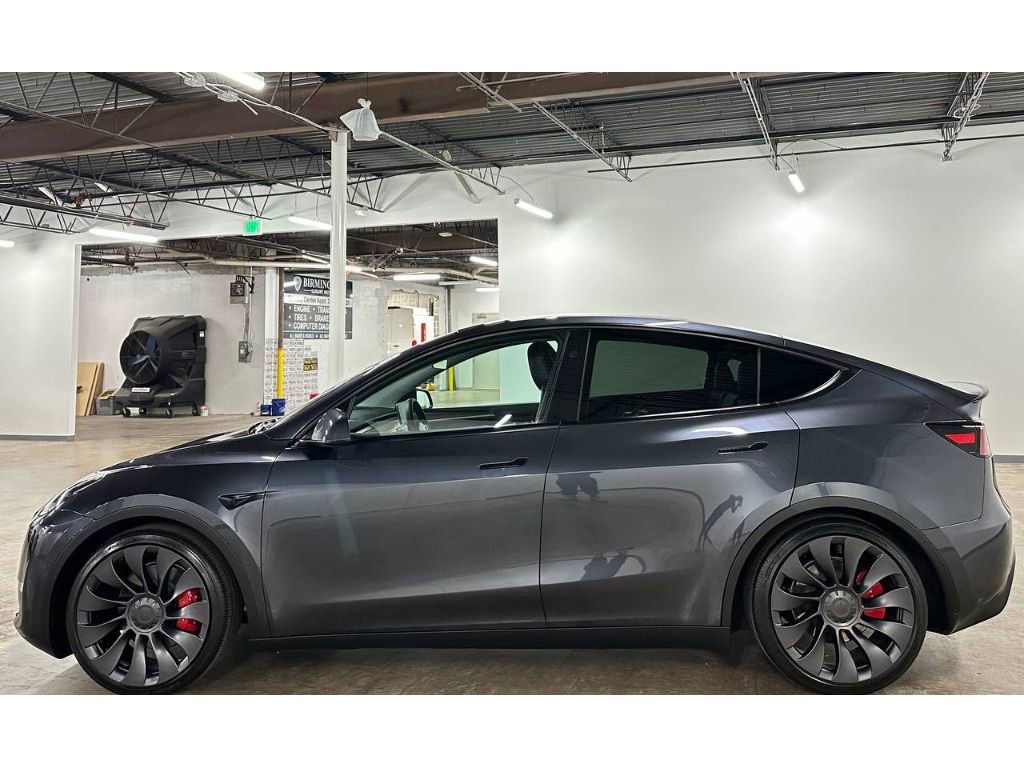 Used 2025 Tesla Model Y Performance AWD/4WD image 8