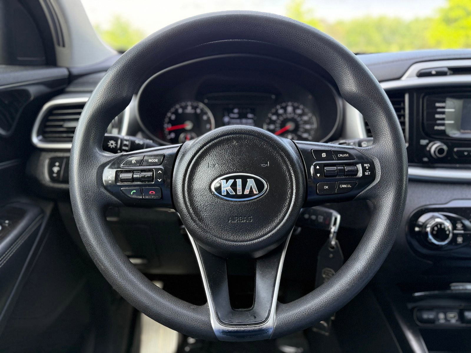 Used 2017 Kia Sorento LX FWD image 25