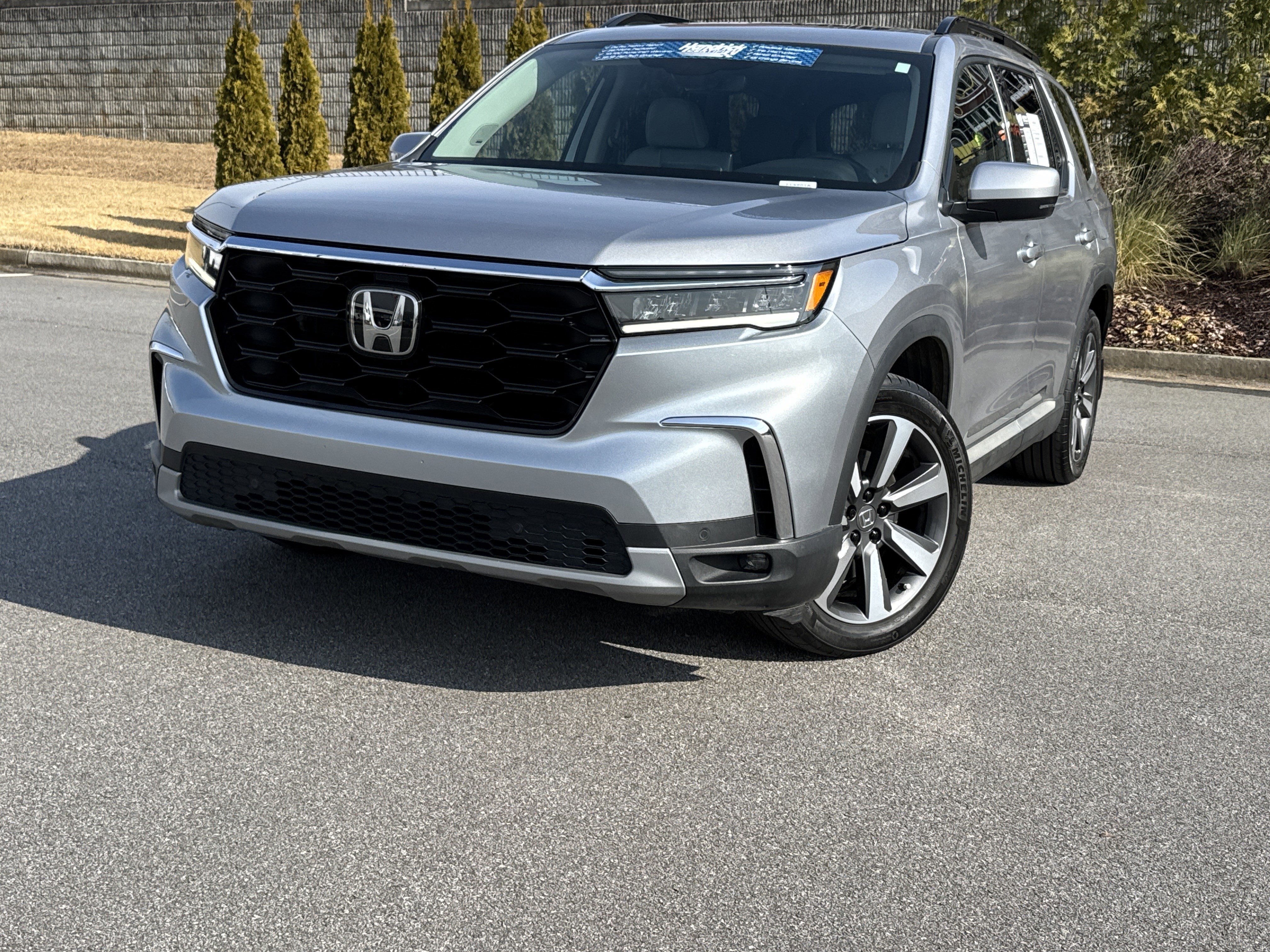 Used 2024 Honda Pilot Touring image 5